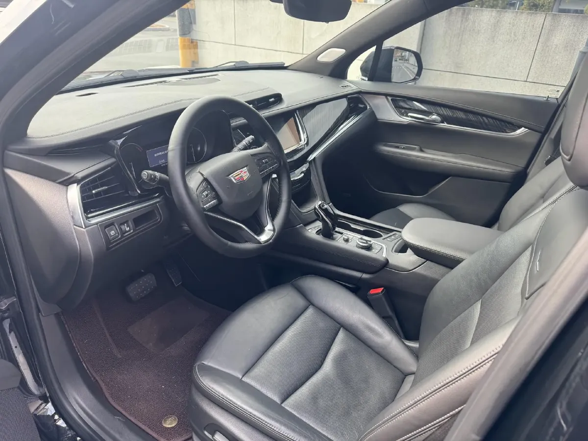 2021 Cadillac XT6 2.0T 237HP L4 9AT,autocango,china used car exporter,china ev exporter,chinese used car exporter,chinese used ev exporter