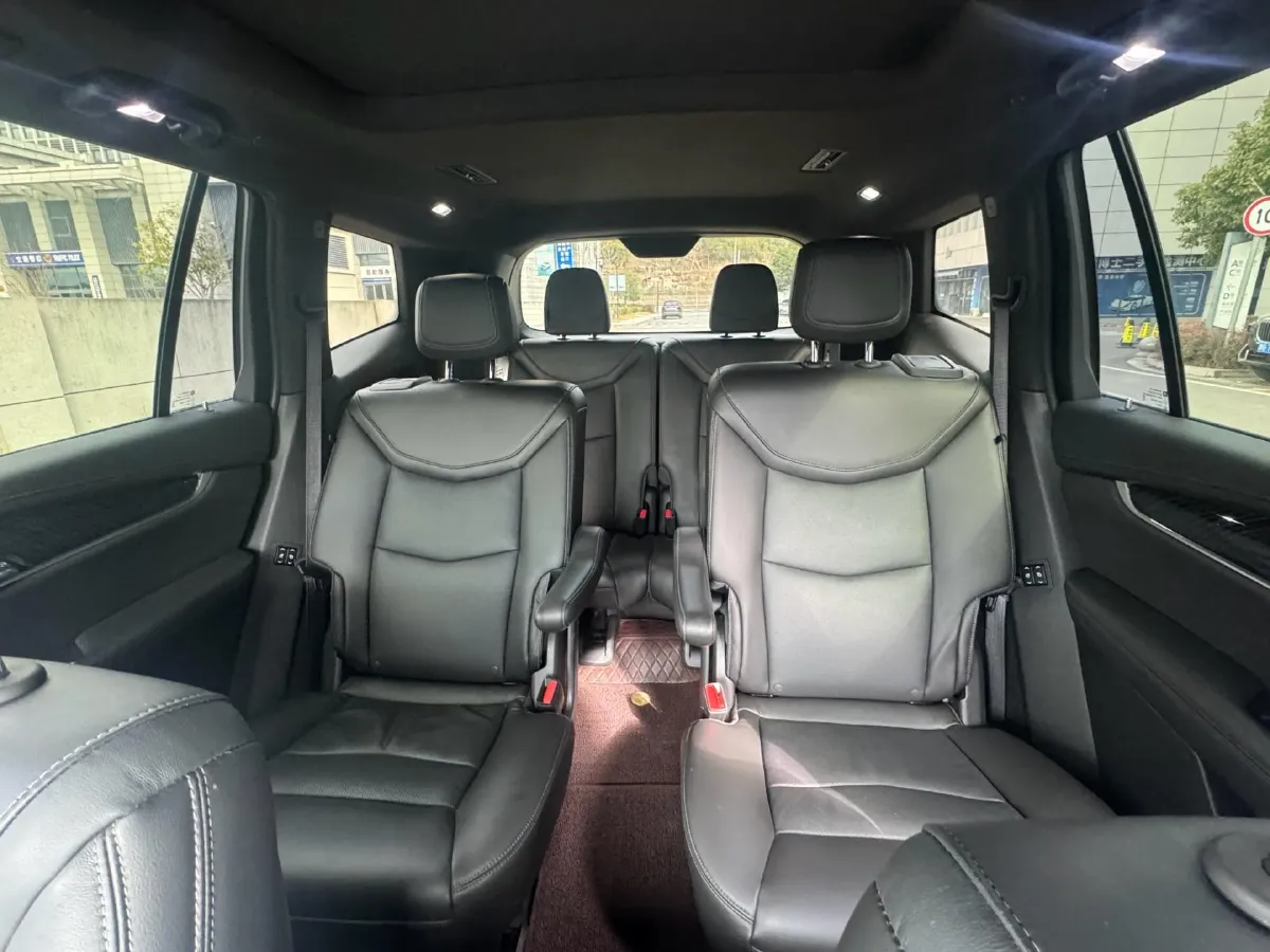 2021 Cadillac XT6 2.0T 237HP L4 9AT,autocango,china used car exporter,china ev exporter,chinese used car exporter,chinese used ev exporter