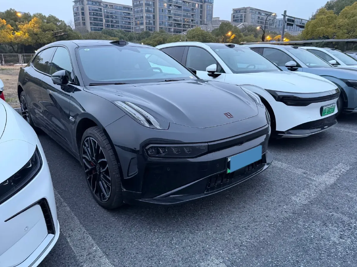 2025 Zeekr 001 BEV 100KWH,autocango,china used car exporter,china ev exporter,chinese used car exporter,chinese used ev exporter