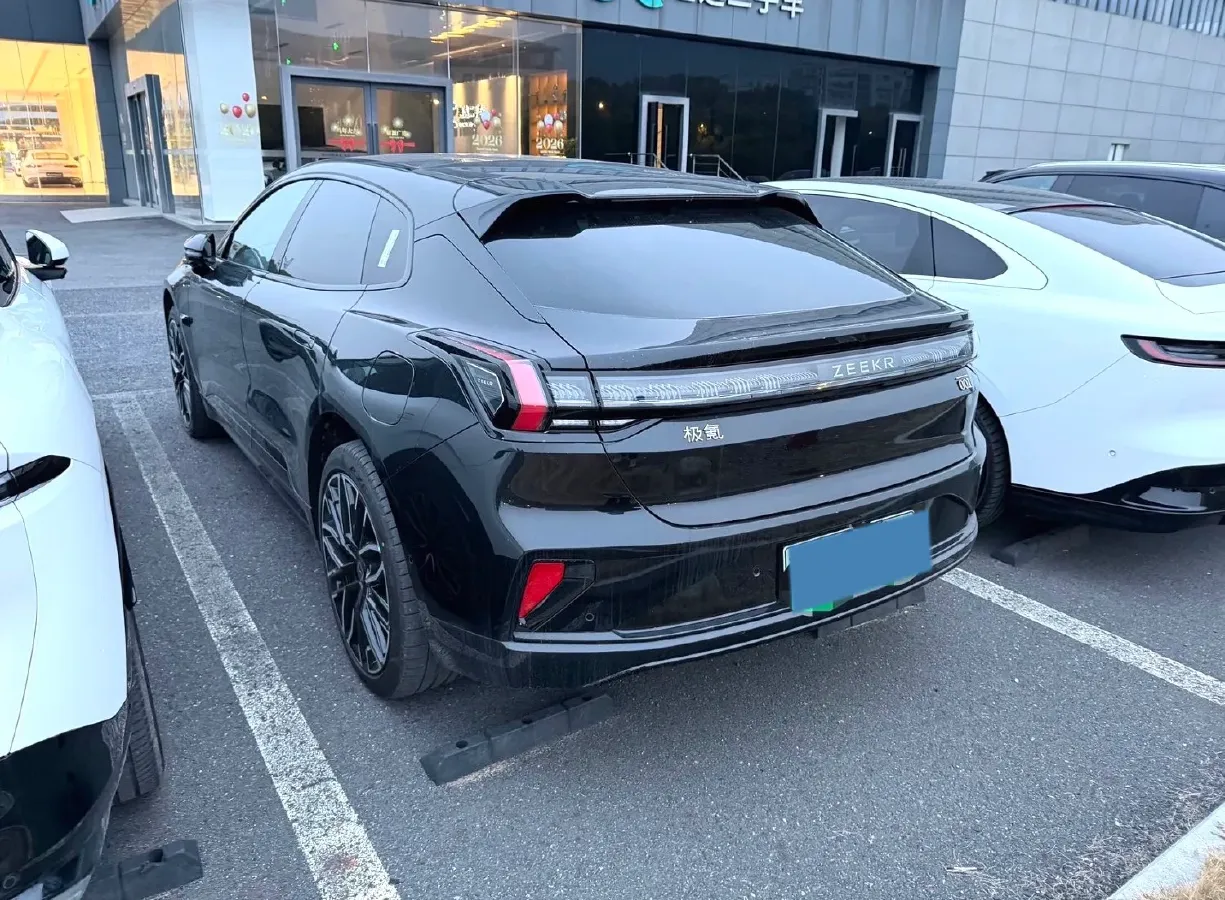 2025 Zeekr 001 BEV 100KWH,autocango,china used car exporter,china ev exporter,chinese used car exporter,chinese used ev exporter