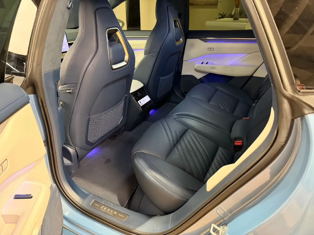 2025 Zeekr 001 BEV 100KWH,autocango,china used car exporter,china ev exporter,chinese used car exporter,chinese used ev exporter