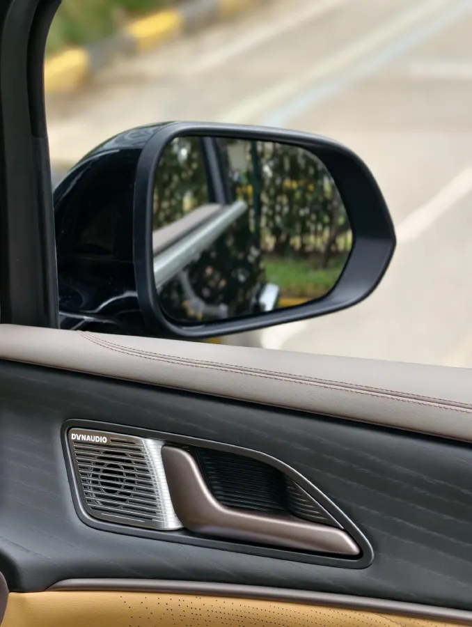 2022 Jaguar XFL 2.0T 250HP L4 8AT,autocango,china used car exporter,china ev exporter,chinese used car exporter,chinese used ev exporter