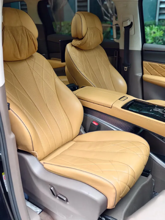 2022 Jaguar XFL 2.0T 250HP L4 8AT,autocango,china used car exporter,china ev exporter,chinese used car exporter,chinese used ev exporter