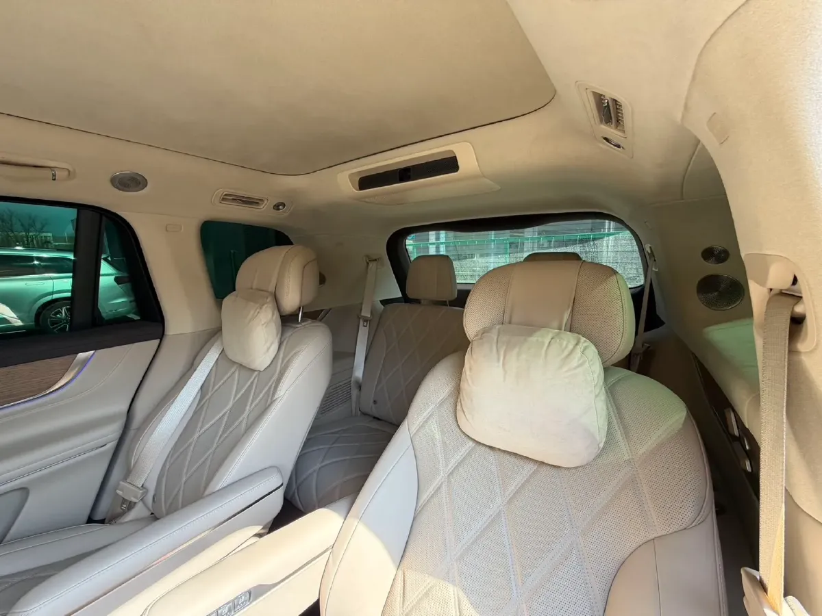 2025 AITO AITO M9 REEV 160HP REEV 52KWH,autocango,china used car exporter,china ev exporter,chinese used car exporter,chinese used ev exporter