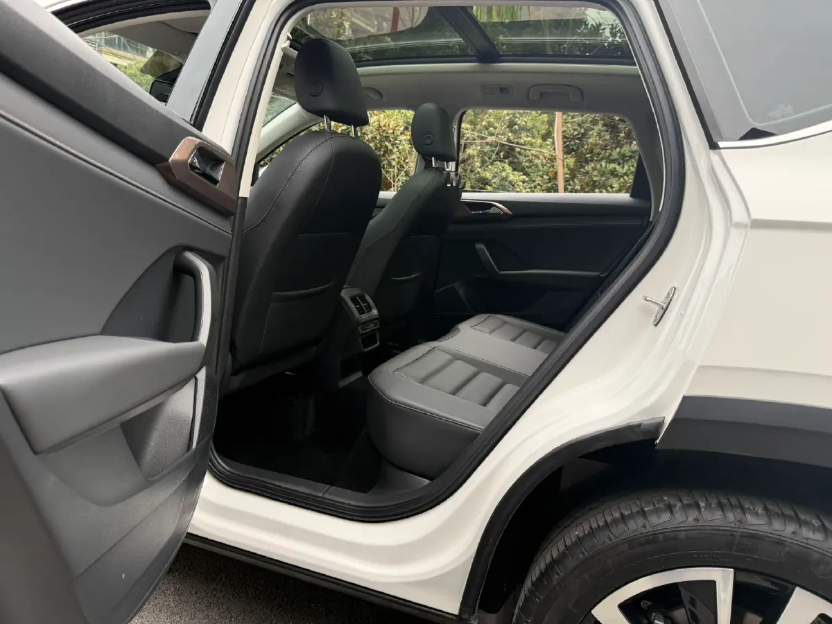 2021 Volkswagen Tharu 1.4T 150HP L4 7DCT,autocango,china used car exporter,china ev exporter,chinese used car exporter,chinese used ev exporter