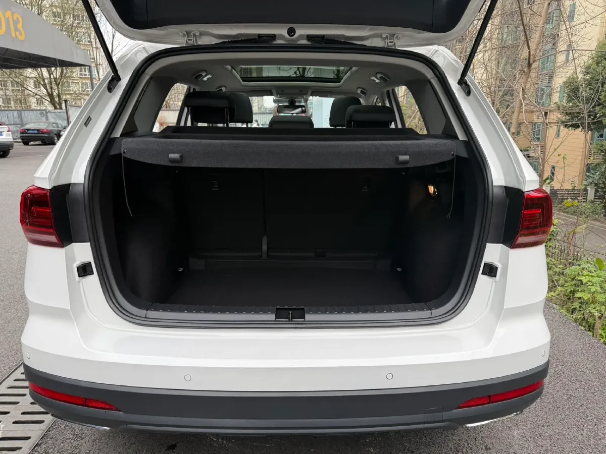 2021 Volkswagen Tharu 1.4T 150HP L4 7DCT,autocango,china used car exporter,china ev exporter,chinese used car exporter,chinese used ev exporter