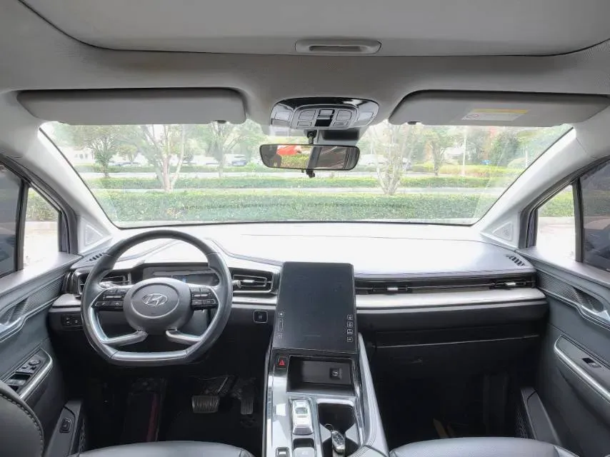 2021 Hyundai Custo 1.5T 170HP L4 8AT,autocango,china used car exporter,china ev exporter,chinese used car exporter,chinese used ev exporter