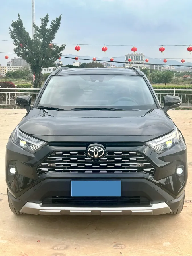 2024 Toyota RAV4 2.0L 171HP L4 CVT,autocango,china used car exporter,china ev exporter,chinese used car exporter,chinese used ev exporter