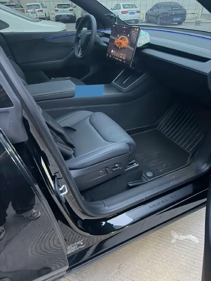 2025 Tesla Model Y L BEV,autocango,china used car exporter,china ev exporter,chinese used car exporter,chinese used ev exporter