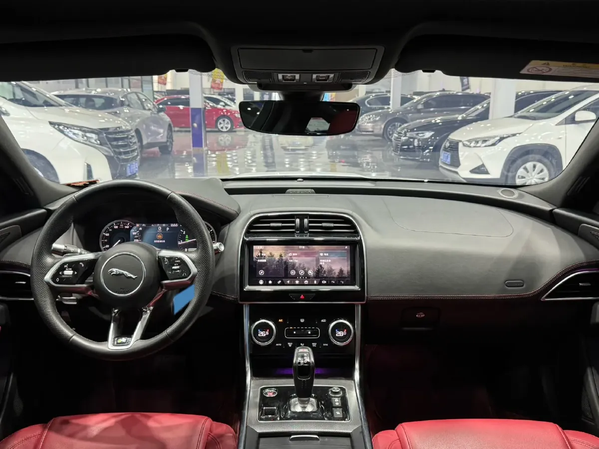 2021 Jaguar XEL 2.0T 200HP L4 8AT,autocango,china used car exporter,china ev exporter,chinese used car exporter,chinese used ev exporter