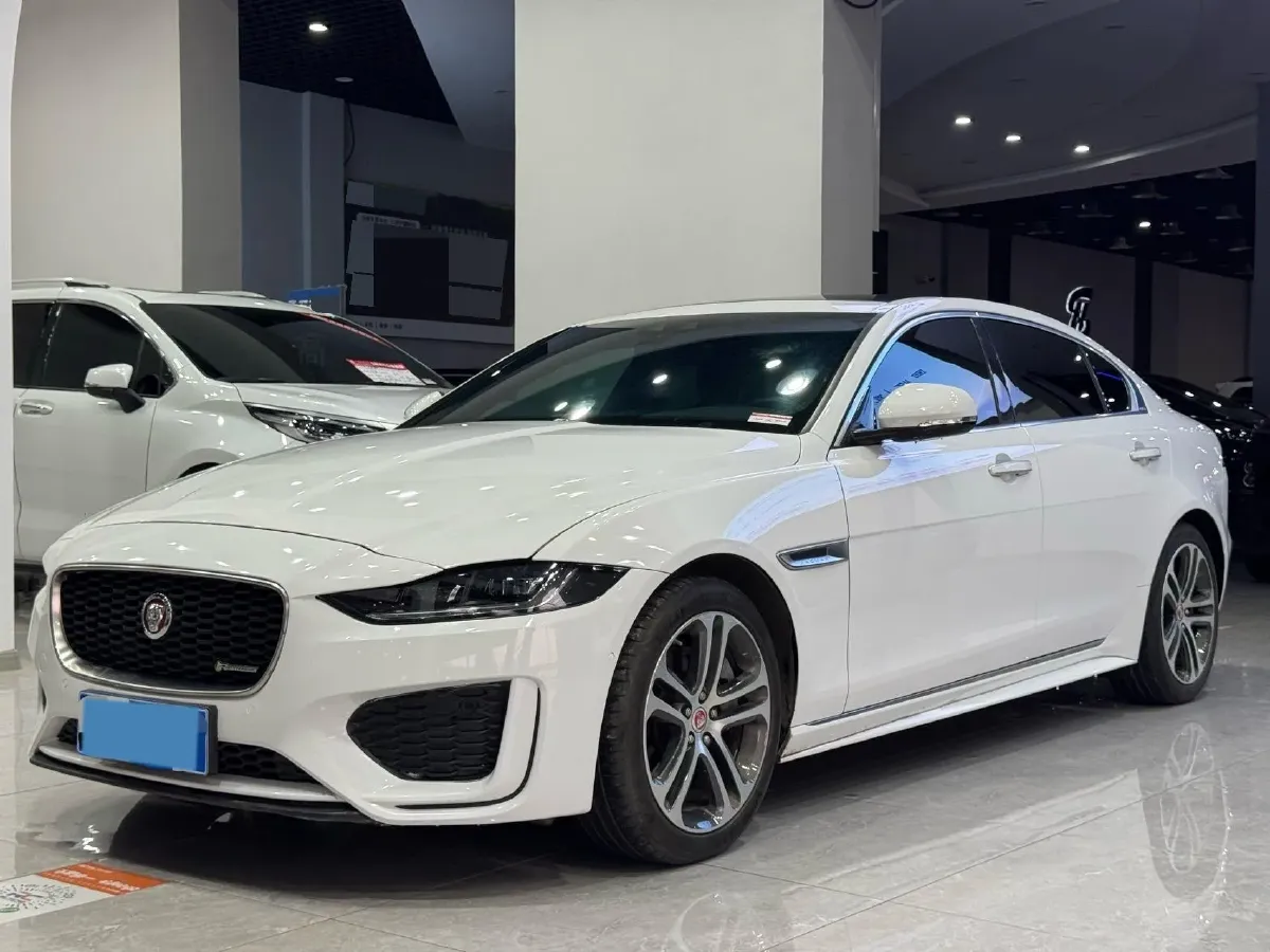 2021 Jaguar XEL 2.0T 200HP L4 8AT,autocango,china used car exporter,china ev exporter,chinese used car exporter,chinese used ev exporter