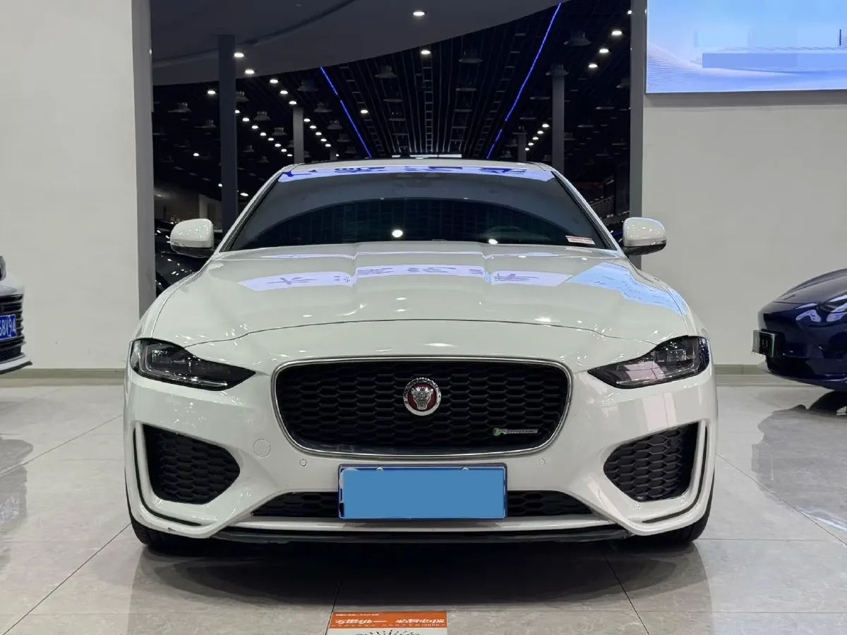 2021 Jaguar XEL 2.0T 200HP L4 8AT,autocango,china used car exporter,china ev exporter,chinese used car exporter,chinese used ev exporter