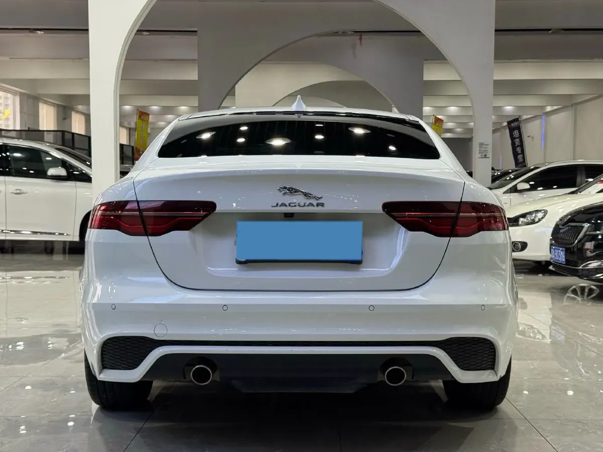 2021 Jaguar XEL 2.0T 200HP L4 8AT,autocango,china used car exporter,china ev exporter,chinese used car exporter,chinese used ev exporter