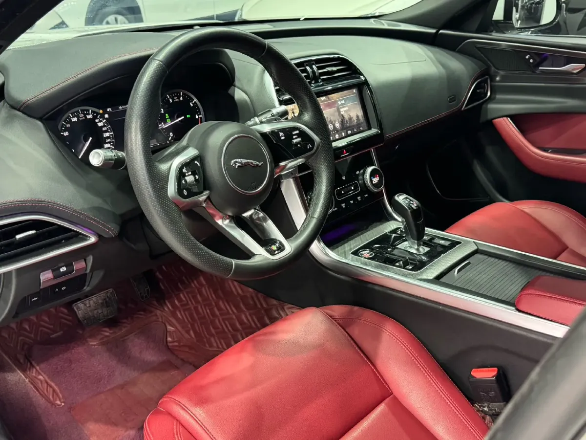 2021 Jaguar XEL 2.0T 200HP L4 8AT,autocango,china used car exporter,china ev exporter,chinese used car exporter,chinese used ev exporter