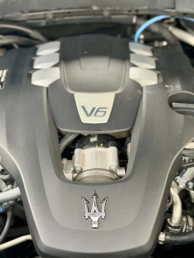 2021 Maserati Levante 3.0T 350HP V6 8AT,autocango,china used car exporter,china ev exporter,chinese used car exporter,chinese used ev exporter