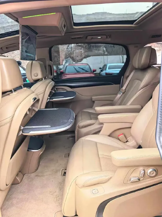 2023 Buick GL8 2.0T 237HP L4 9AT,autocango,china used car exporter,china ev exporter,chinese used car exporter,chinese used ev exporter