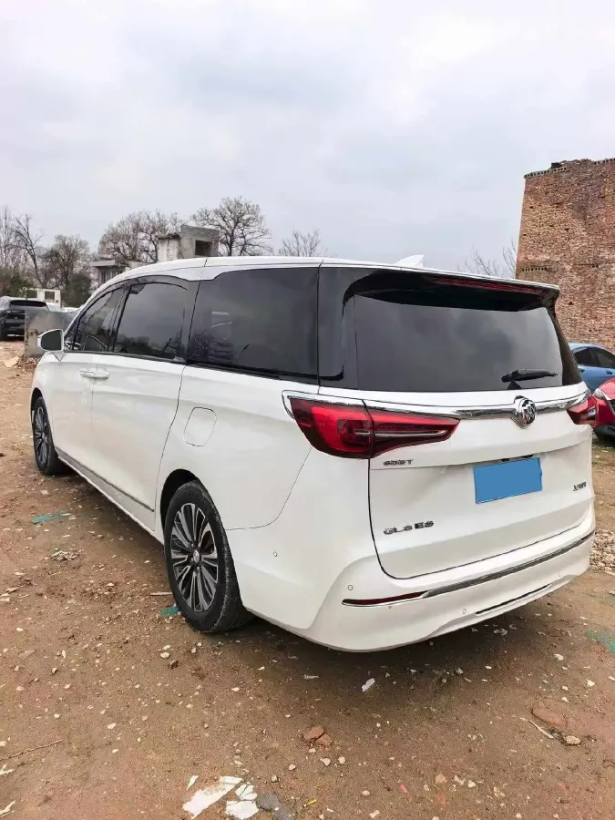 2023 Buick GL8 2.0T 237HP L4 9AT,autocango,china used car exporter,china ev exporter,chinese used car exporter,chinese used ev exporter