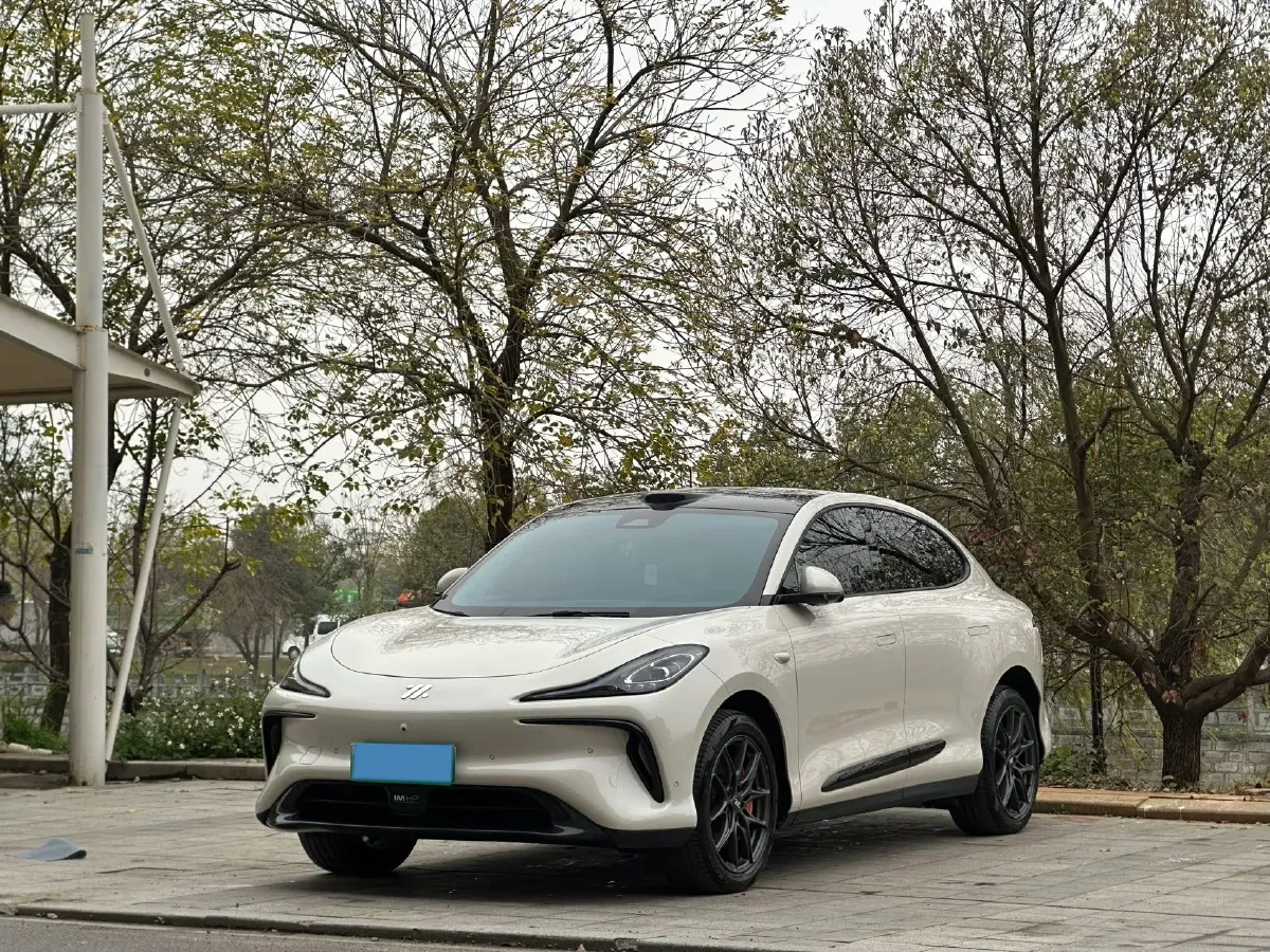 2023 IM LS6 BEV 71KWH,autocango,china used car exporter,china ev exporter,chinese used car exporter,chinese used ev exporter