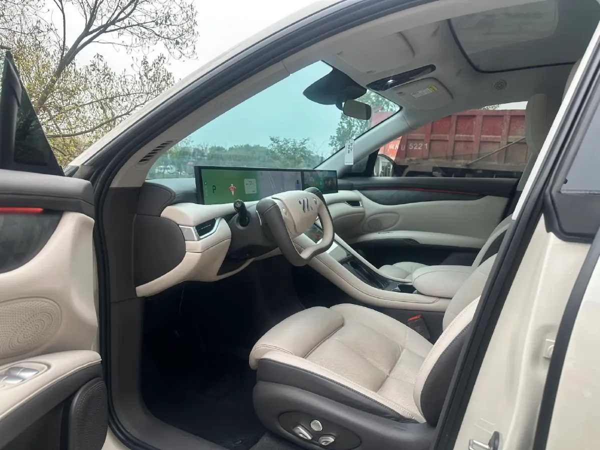 2023 IM LS6 BEV 71KWH,autocango,china used car exporter,china ev exporter,chinese used car exporter,chinese used ev exporter