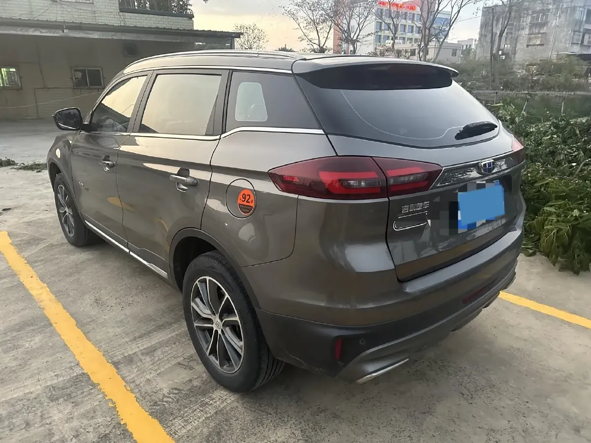 2020 Roewe i6 1.5T 169HP L4 7DCT,autocango,china used car exporter,china ev exporter,chinese used car exporter,chinese used ev exporter