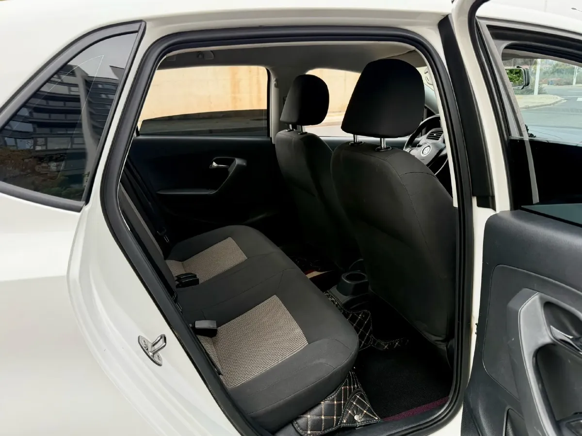 2018 ChangAn Eado 1.6L 128HP L4 5MT,autocango,china used car exporter,china ev exporter,chinese used car exporter,chinese used ev exporter