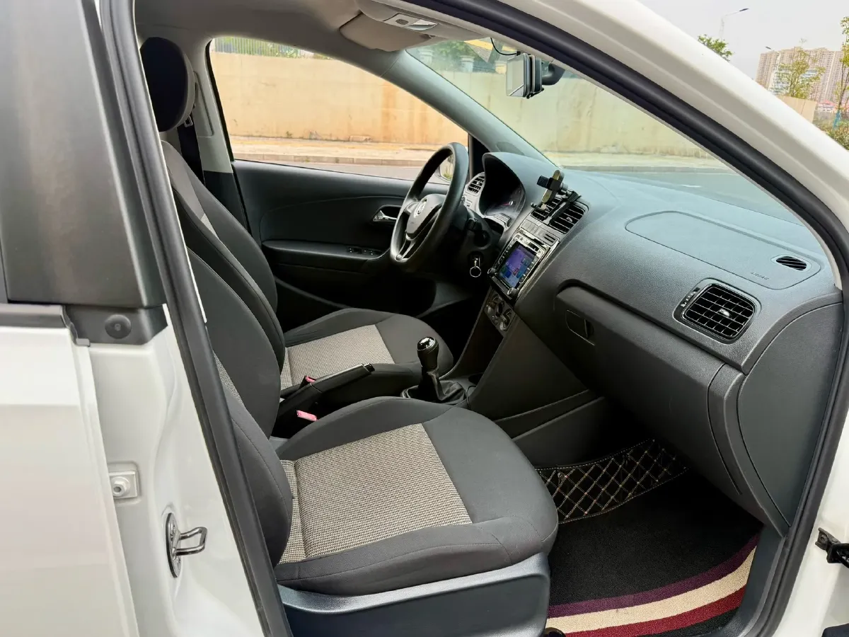 2018 ChangAn Eado 1.6L 128HP L4 5MT,autocango,china used car exporter,china ev exporter,chinese used car exporter,chinese used ev exporter