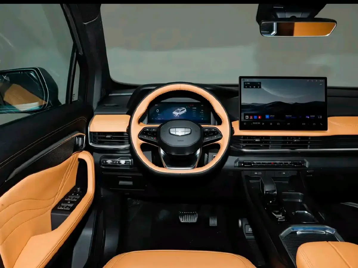 2026 Geely Okavango L 2.0T 218HP L4 7DCT,autocango,china used car exporter,china ev exporter,chinese used car exporter,chinese used ev exporter