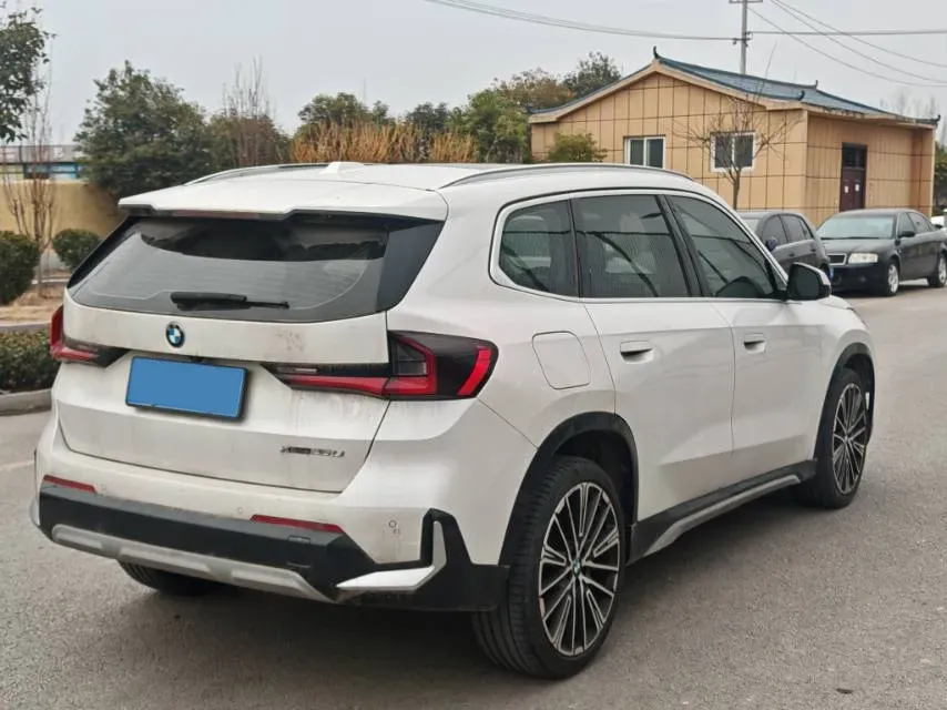 2023 BMW X1 2.0T 204HP L4 7DCT,autocango,china used car exporter,china ev exporter,chinese used car exporter,chinese used ev exporter