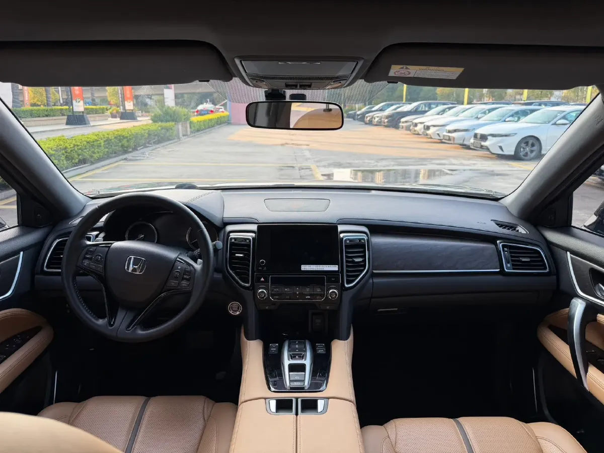 2020 Honda UR-V 2.0T 272HP L4 9AT,autocango,china used car exporter,china ev exporter,chinese used car exporter,chinese used ev exporter