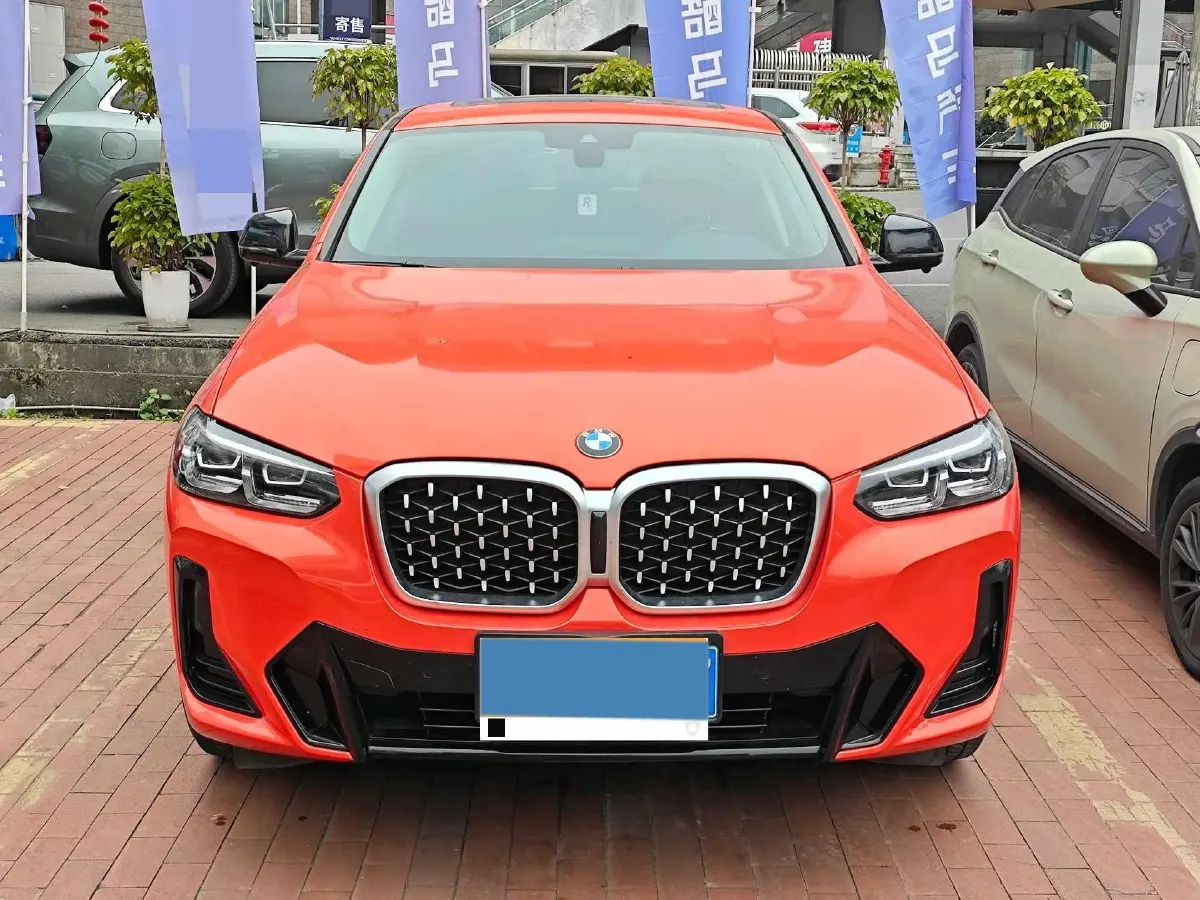 2022 BMW X4 2.0T 245HP L4 8AT,autocango,china used car exporter,china ev exporter,chinese used car exporter,chinese used ev exporter