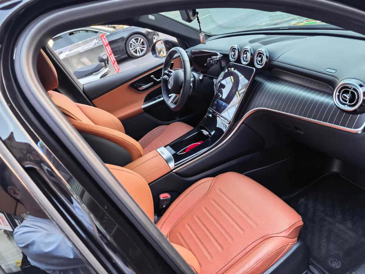 2023 Mercedes-Benz GLC Class 2.0T 258HP L4 9AT,autocango,china used car exporter,china ev exporter,chinese used car exporter,chinese used ev exporter