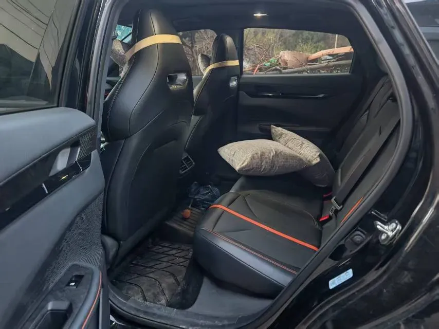 2024 ChangAn UNI-V 1.5T 188HP L4 7DCT,autocango,china used car exporter,china ev exporter,chinese used car exporter,chinese used ev exporter