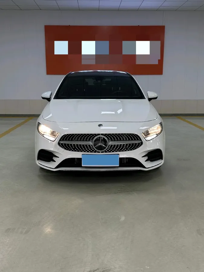 2022 Mercedes-Benz A Class 1.3T 136HP L4 7DCT,autocango,china used car exporter,china ev exporter,chinese used car exporter,chinese used ev exporter