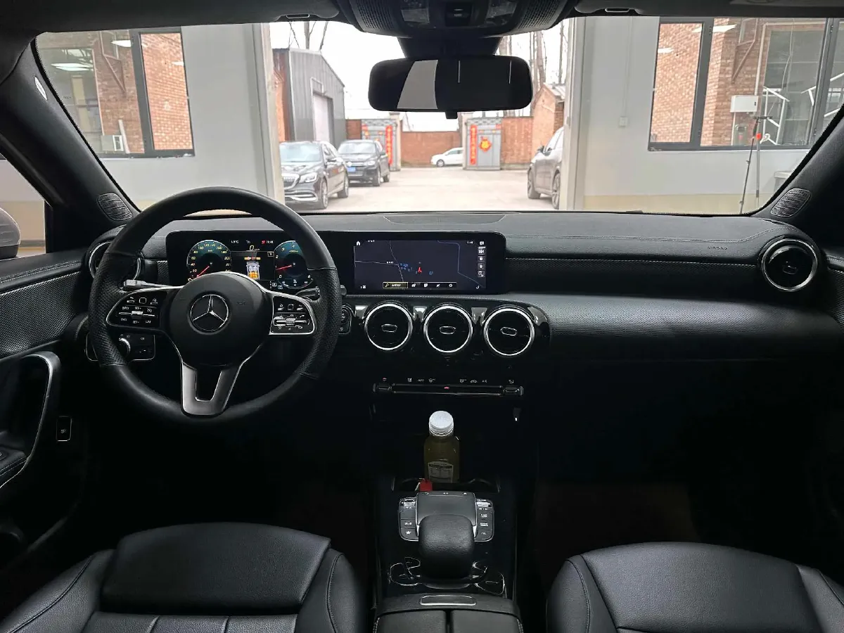 2022 Mercedes-Benz A Class 1.3T 136HP L4 7DCT,autocango,china used car exporter,china ev exporter,chinese used car exporter,chinese used ev exporter