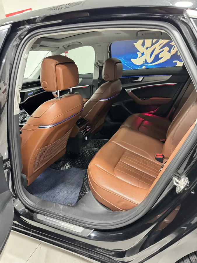 2021 Audi A6L 2.0T 224HP L4 7DCT,autocango,china used car exporter,china ev exporter,chinese used car exporter,chinese used ev exporter