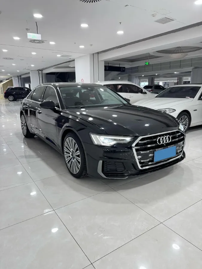 2021 Audi A6L 2.0T 224HP L4 7DCT,autocango,china used car exporter,china ev exporter,chinese used car exporter,chinese used ev exporter