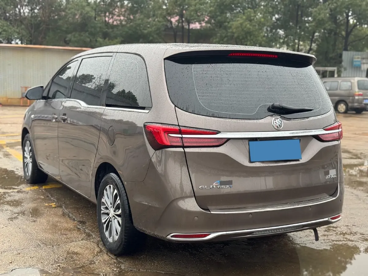 2022 Buick GL8 2.0T 237HP L4 9AT,autocango,china used car exporter,china ev exporter,chinese used car exporter,chinese used ev exporter