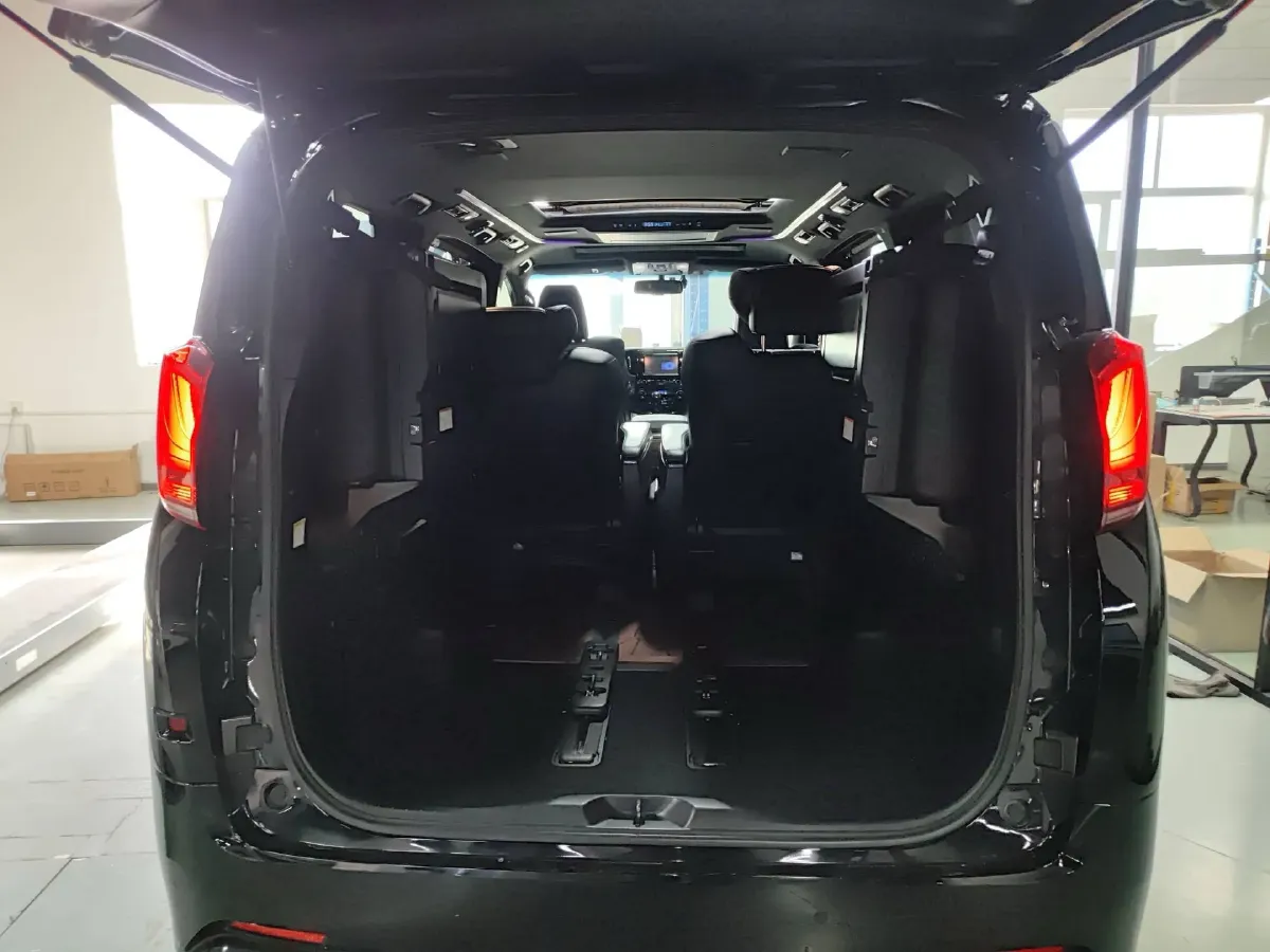 2018 Toyota Alphard 3.5L 301HP V6 8AT,autocango,china used car exporter,china ev exporter,chinese used car exporter,chinese used ev exporter