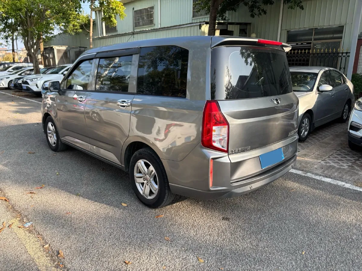 2019 WuLing HongGuang Plus 1.5T 147HP L4 6MT,autocango,china used car exporter,china ev exporter,chinese used car exporter,chinese used ev exporter