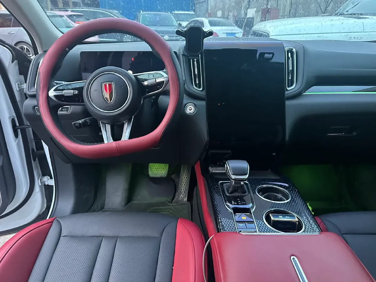 2023 HongQi HS3 2.0T 252HP L4 8AT,autocango,china used car exporter,china ev exporter,chinese used car exporter,chinese used ev exporter