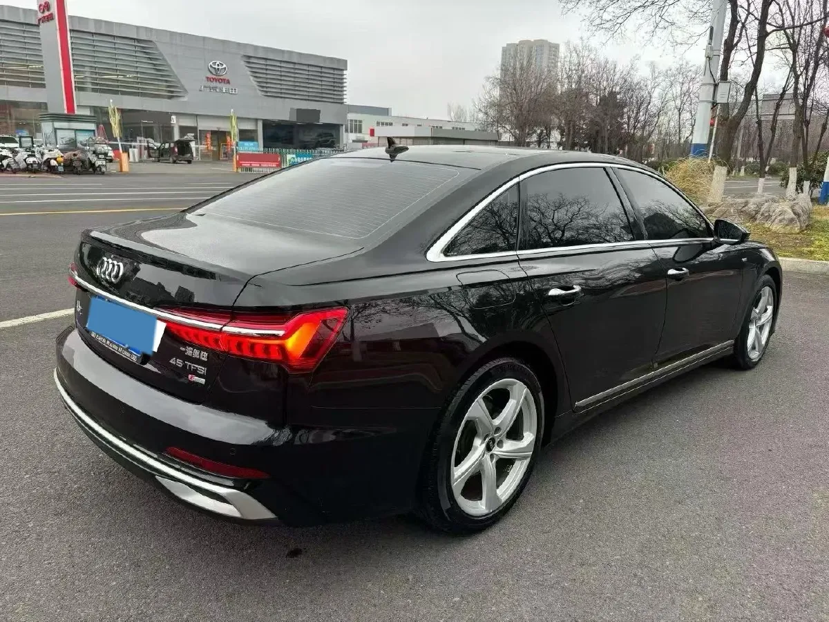2023 Audi A6L 2.0T 190HP L4 7DCT,autocango,china used car exporter,china ev exporter,chinese used car exporter,chinese used ev exporter
