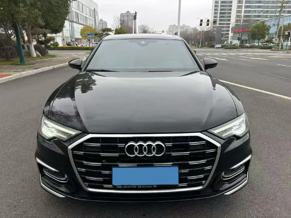 2023 Audi A6L 2.0T 190HP L4 7DCT,autocango,china used car exporter,china ev exporter,chinese used car exporter,chinese used ev exporter