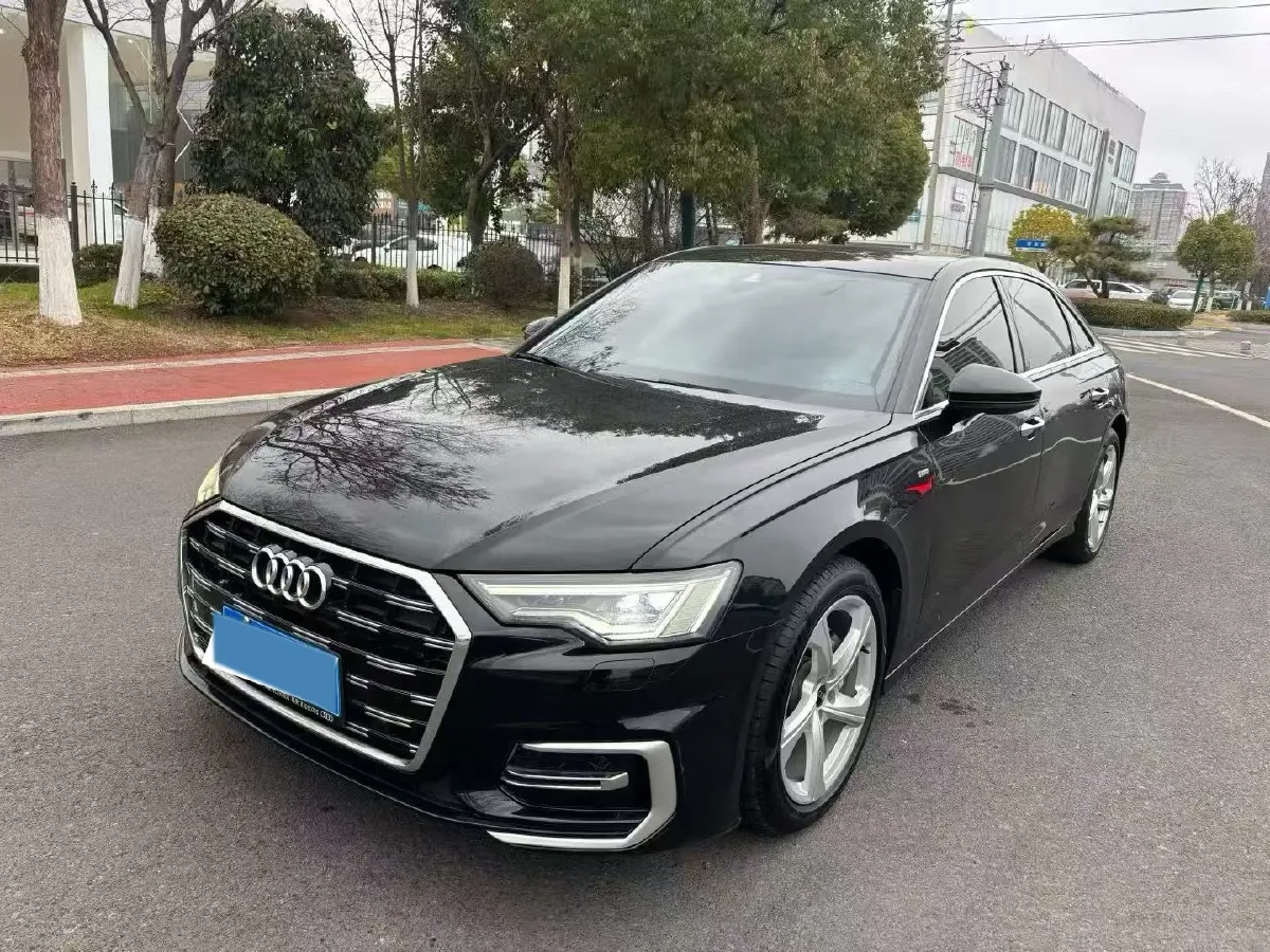 2023 Audi A6L 2.0T 190HP L4 7DCT,autocango,china used car exporter,china ev exporter,chinese used car exporter,chinese used ev exporter