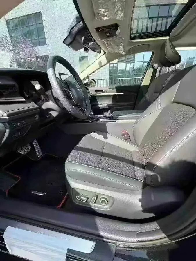 2026 Toyota Camry 2.0L 152HP L4 E-CVT Hybrid,autocango,china used car exporter,china ev exporter,chinese used car exporter,chinese used ev exporter