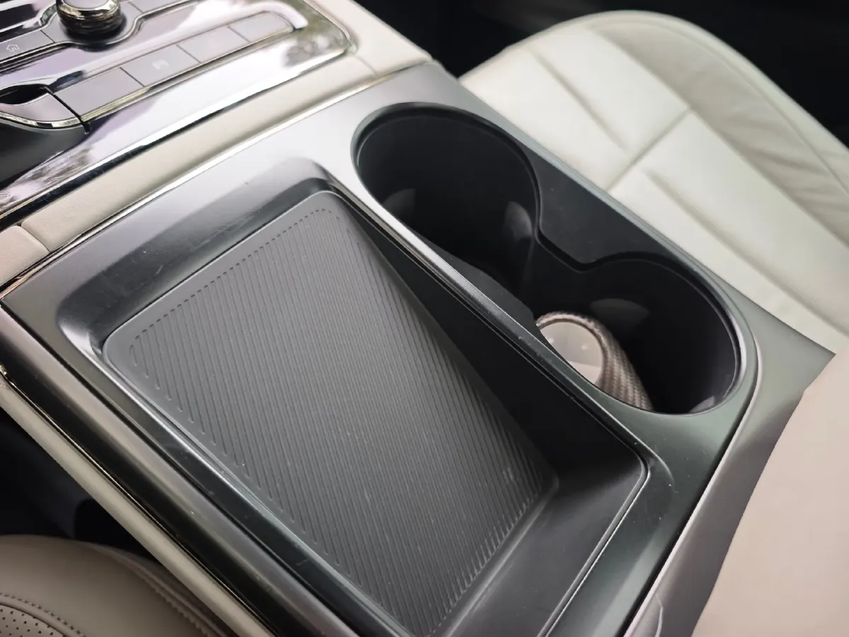 2020 NIO ES8 BEV 70KWH,autocango,china used car exporter,china ev exporter,chinese used car exporter,chinese used ev exporter