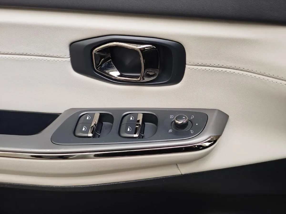 2020 NIO ES8 BEV 70KWH,autocango,china used car exporter,china ev exporter,chinese used car exporter,chinese used ev exporter