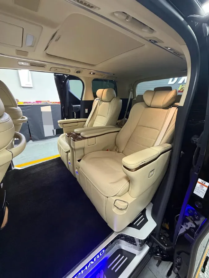 2018 Toyota Alphard 3.5L 275HP V6 6AT,autocango,china used car exporter,china ev exporter,chinese used car exporter,chinese used ev exporter