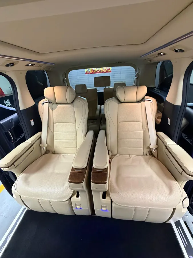 2018 Toyota Alphard 3.5L 275HP V6 6AT,autocango,china used car exporter,china ev exporter,chinese used car exporter,chinese used ev exporter
