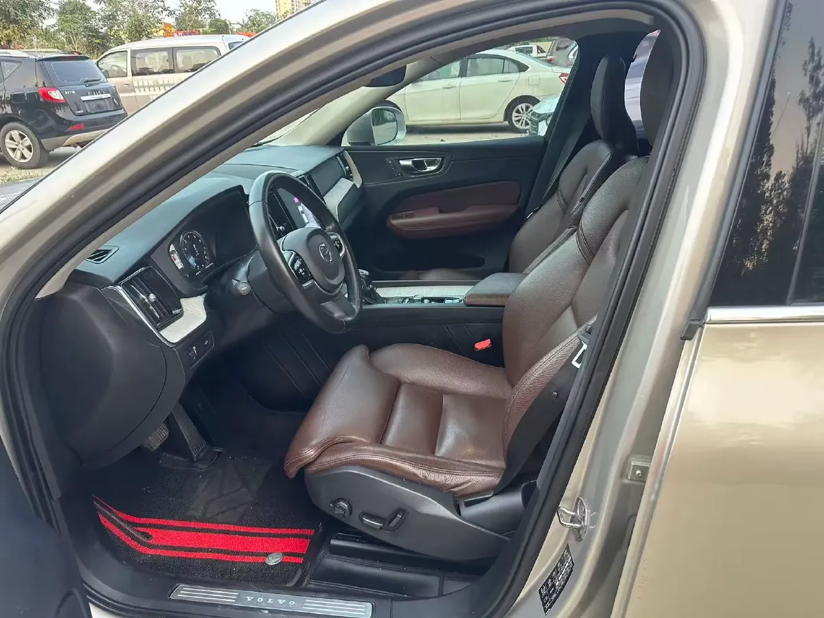 2019 Jeep Wrangler 2.0T 266HP L4 8AT,autocango,china used car exporter,china ev exporter,chinese used car exporter,chinese used ev exporter