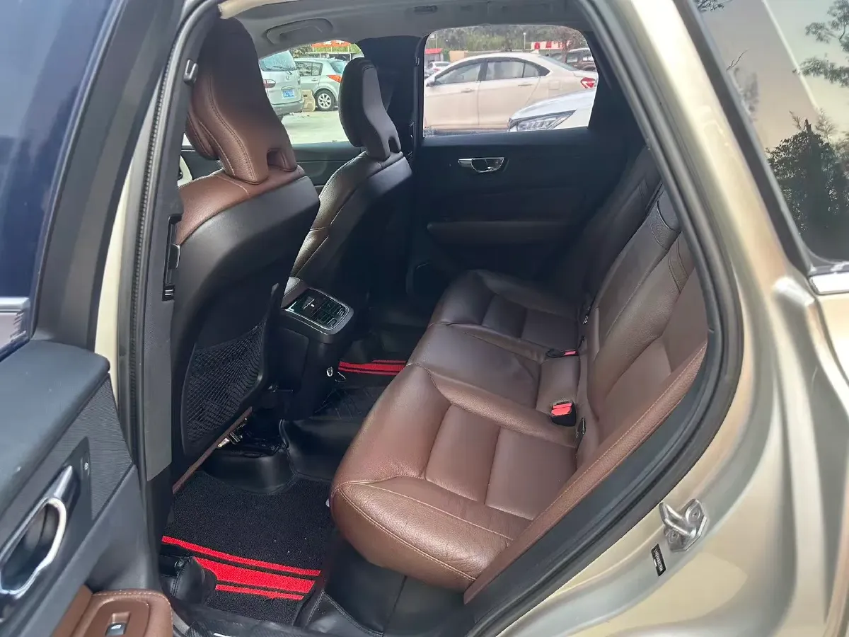 2019 Jeep Wrangler 2.0T 266HP L4 8AT,autocango,china used car exporter,china ev exporter,chinese used car exporter,chinese used ev exporter